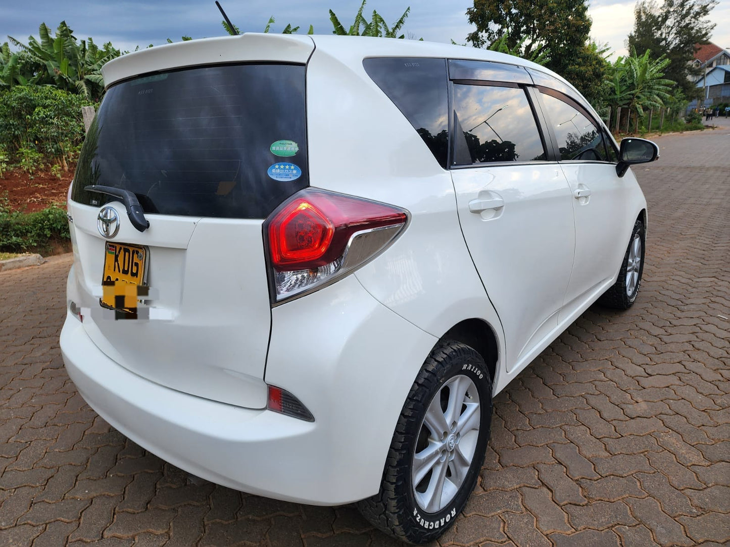 TOYOTA RACTIS