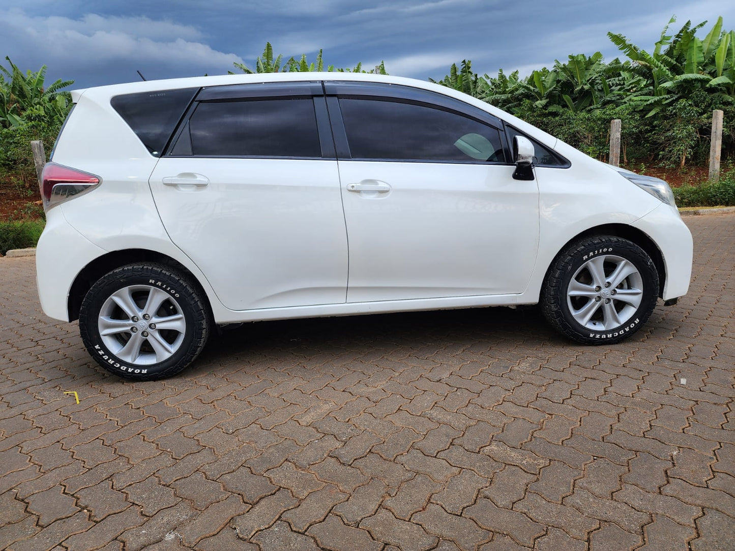 TOYOTA RACTIS