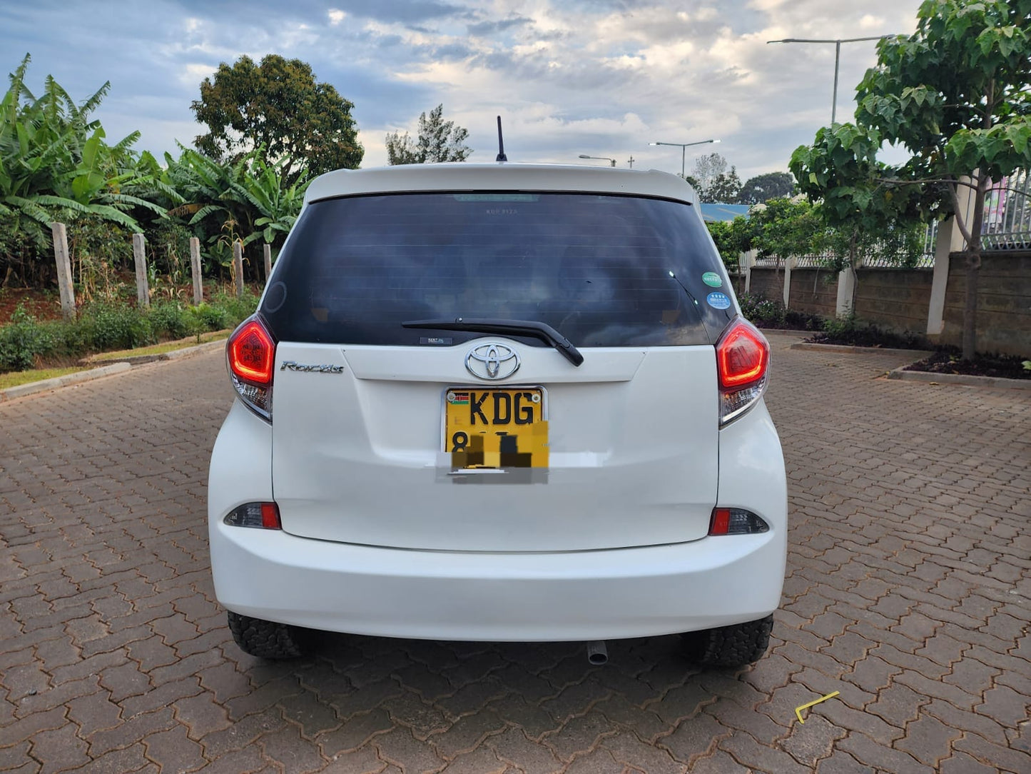 TOYOTA RACTIS