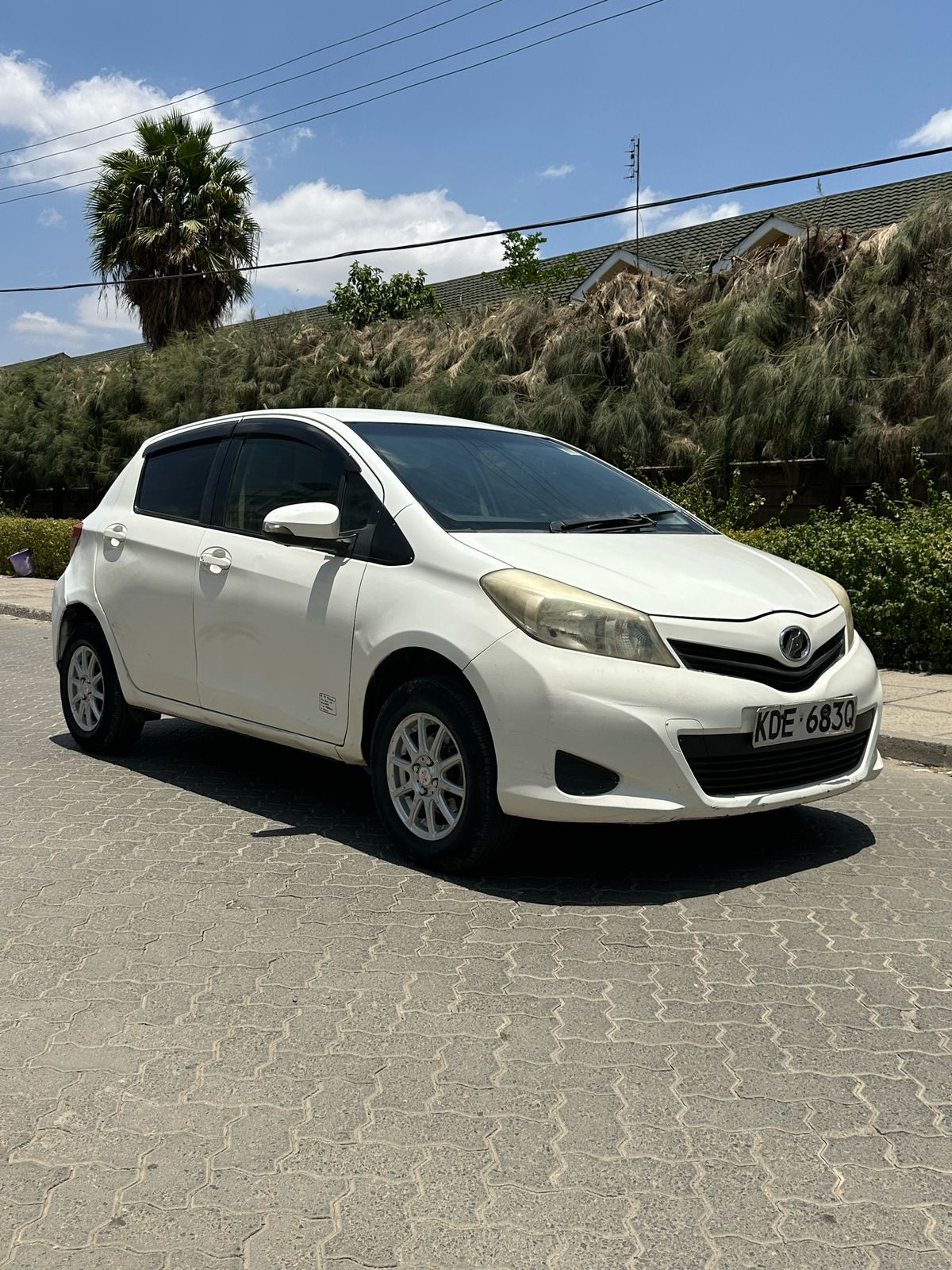 TOYOTA VITZ