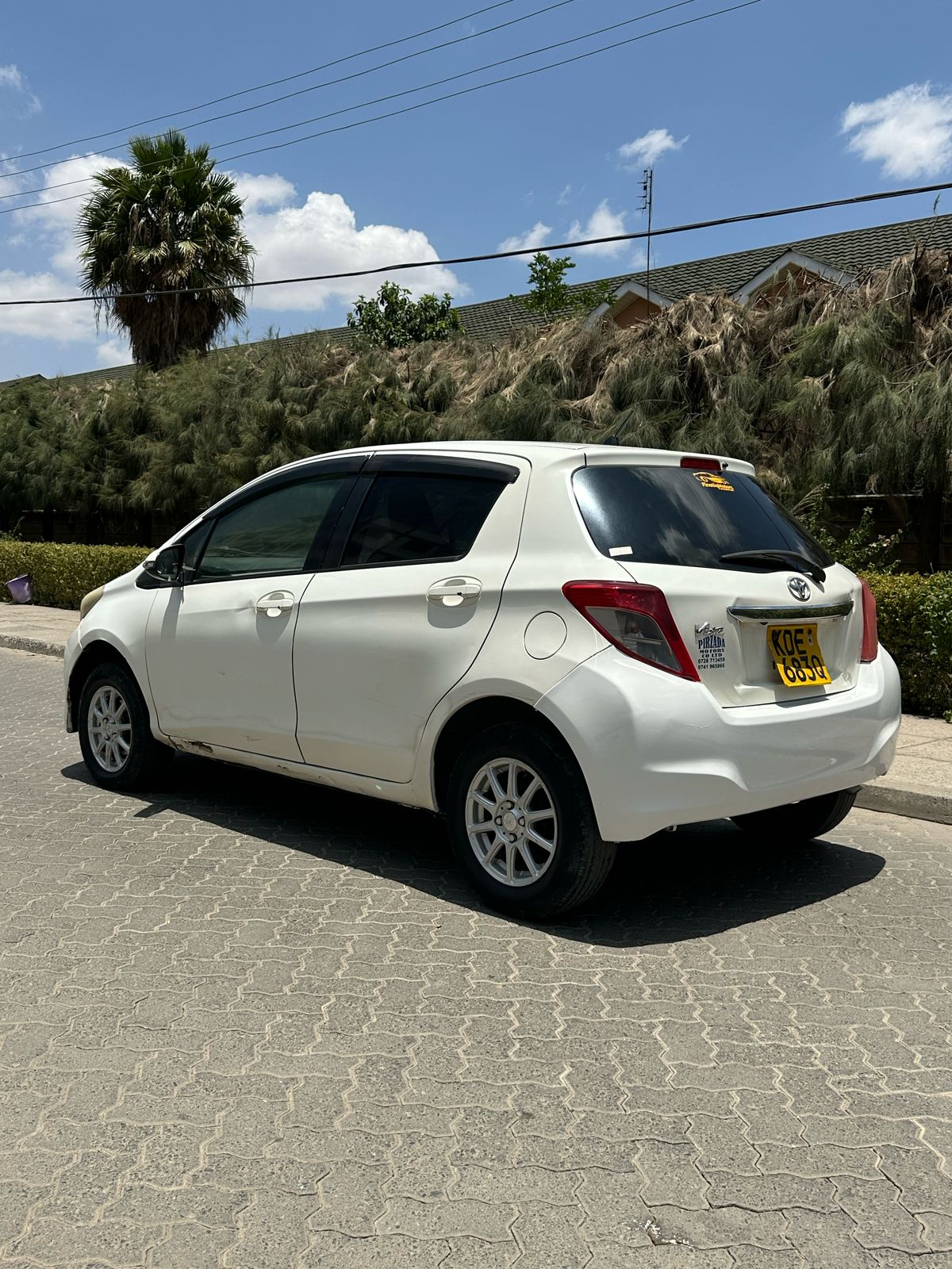 TOYOTA VITZ