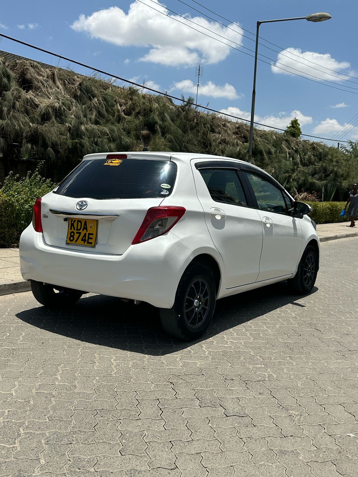 TOYOTA VITZ