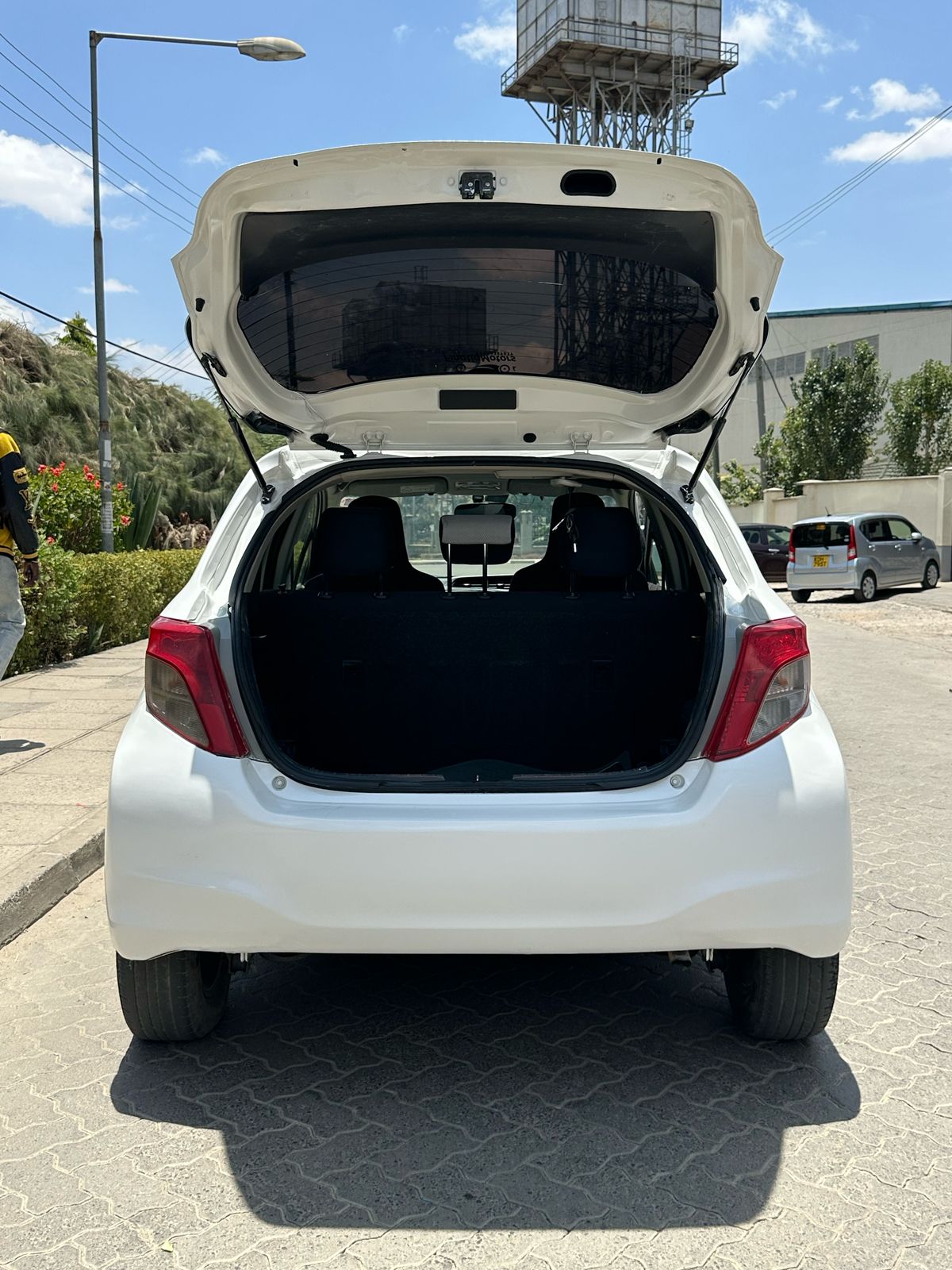 TOYOTA VITZ
