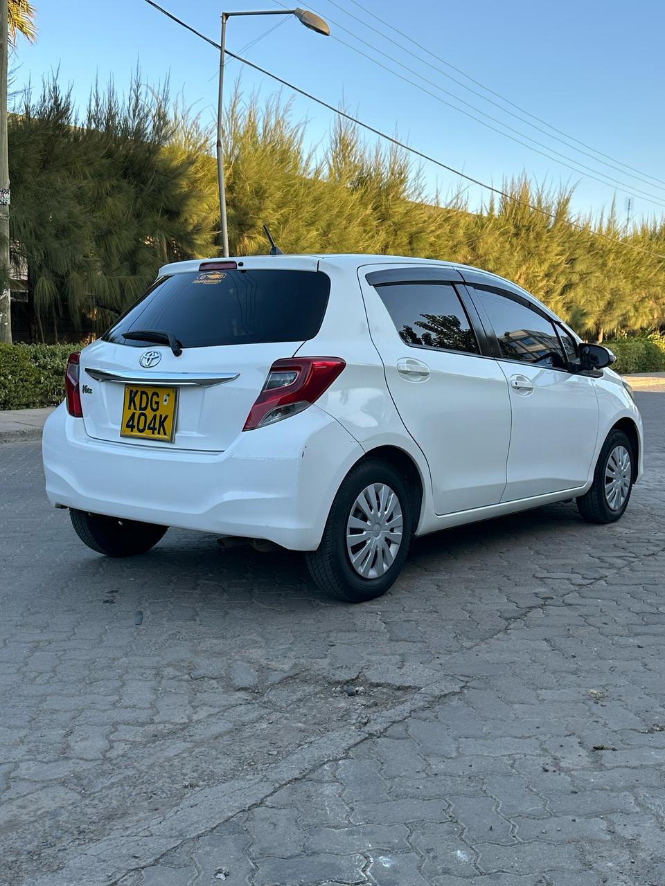 TOYOTA VITZ