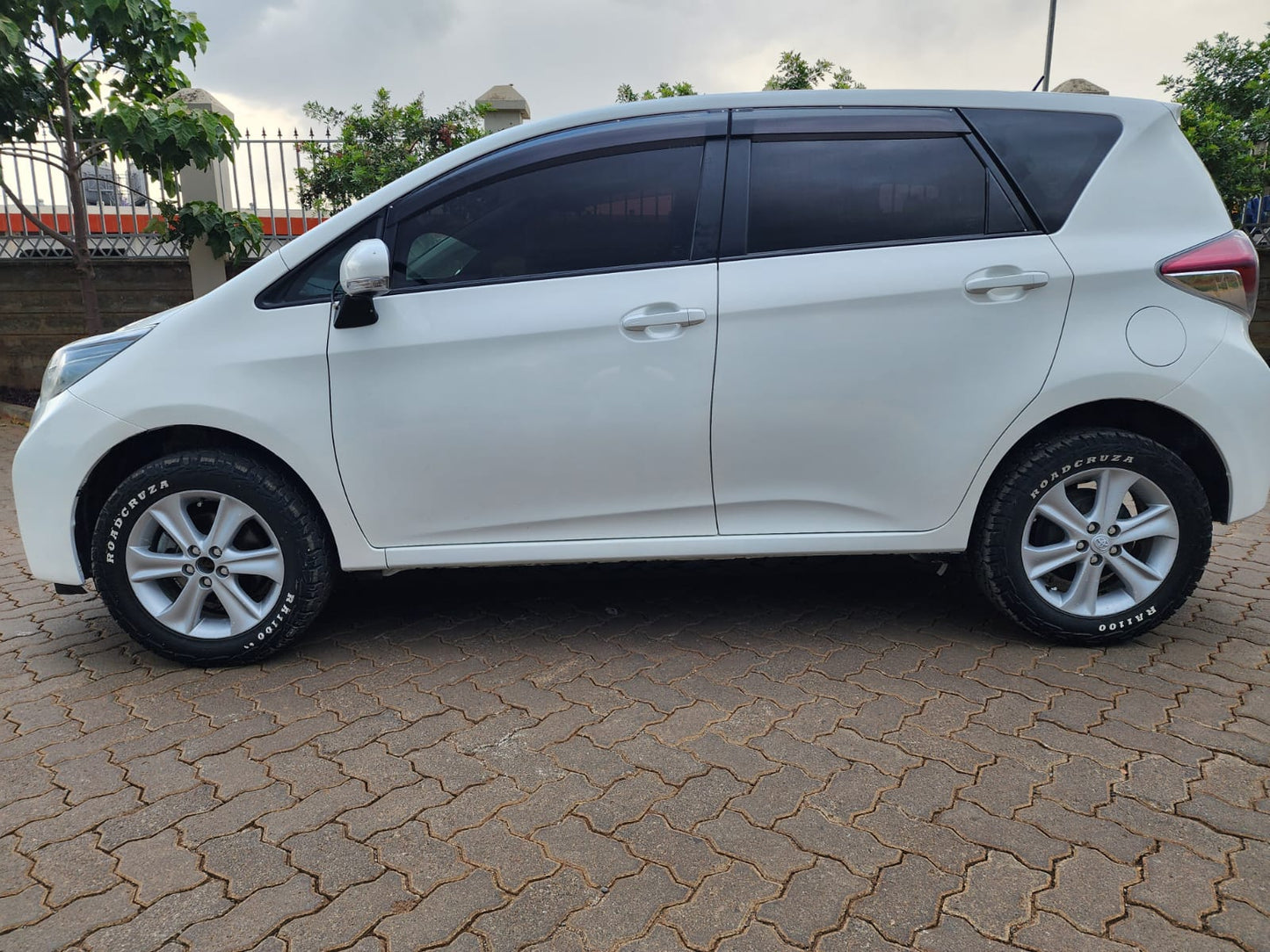 TOYOTA RACTIS