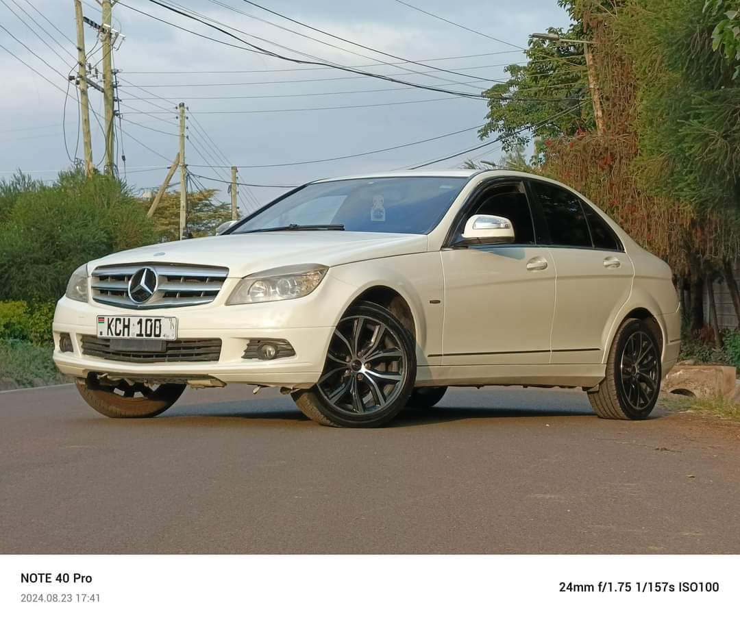 MERCEDES BENZ C200