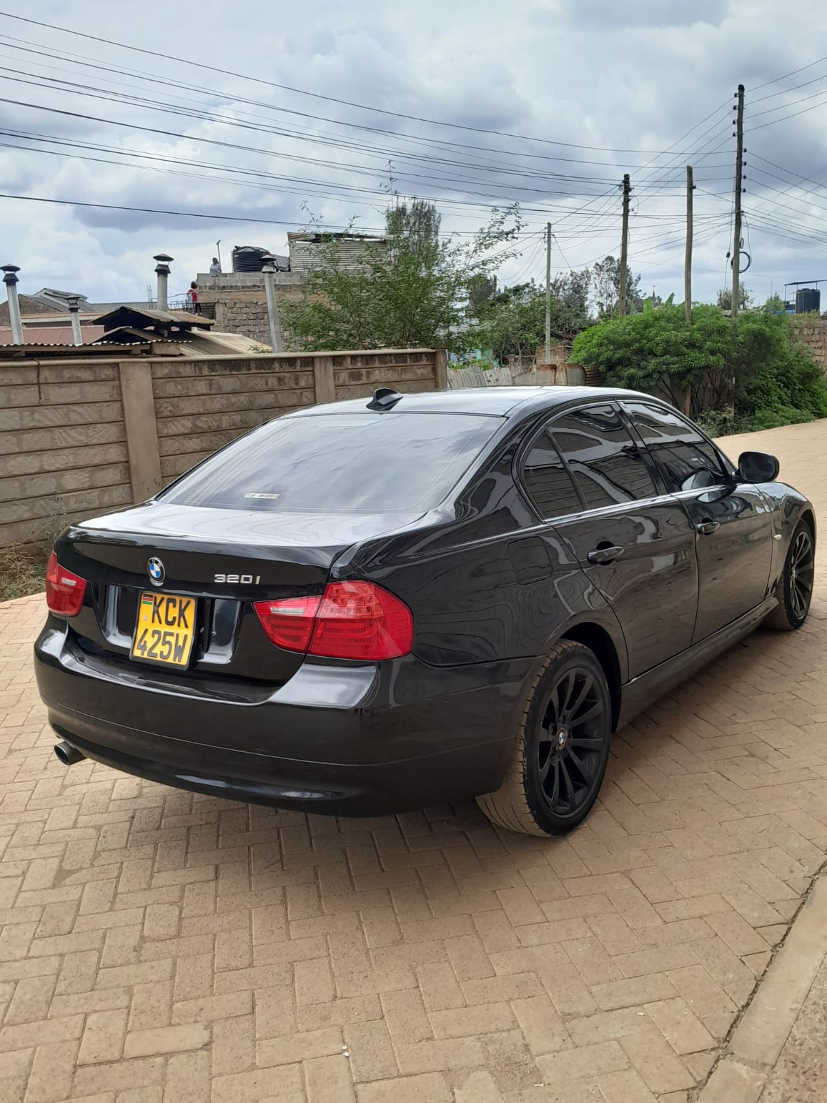 BMW 320I