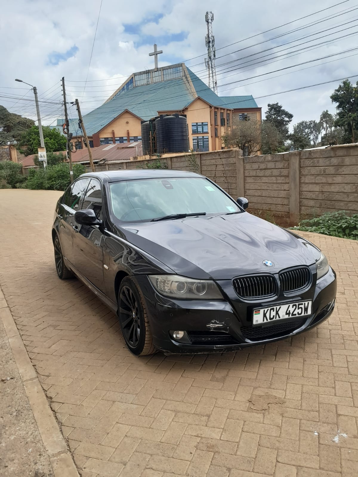 BMW 320I
