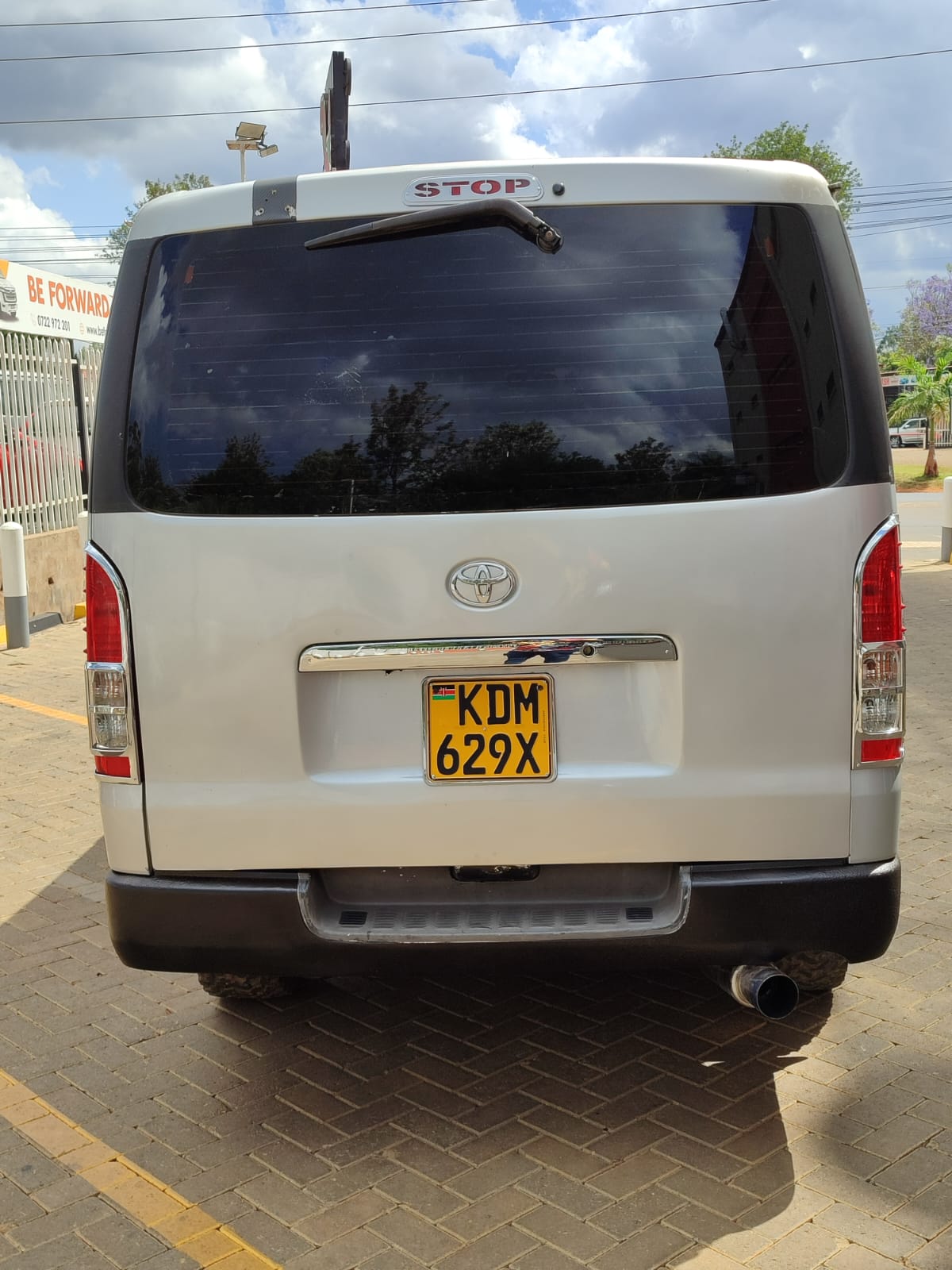 TOYOTA HIACE