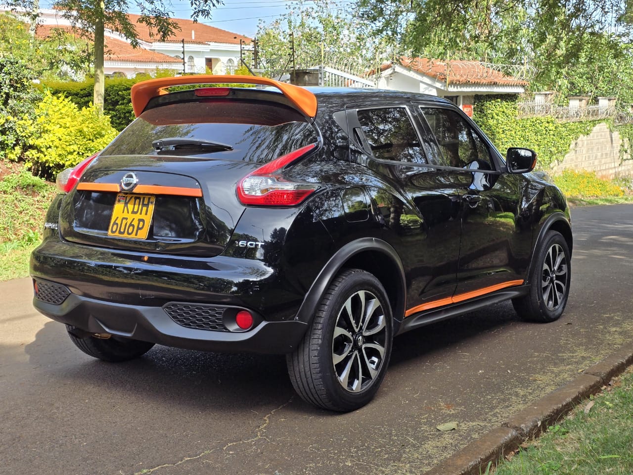 NISSAN JUKE