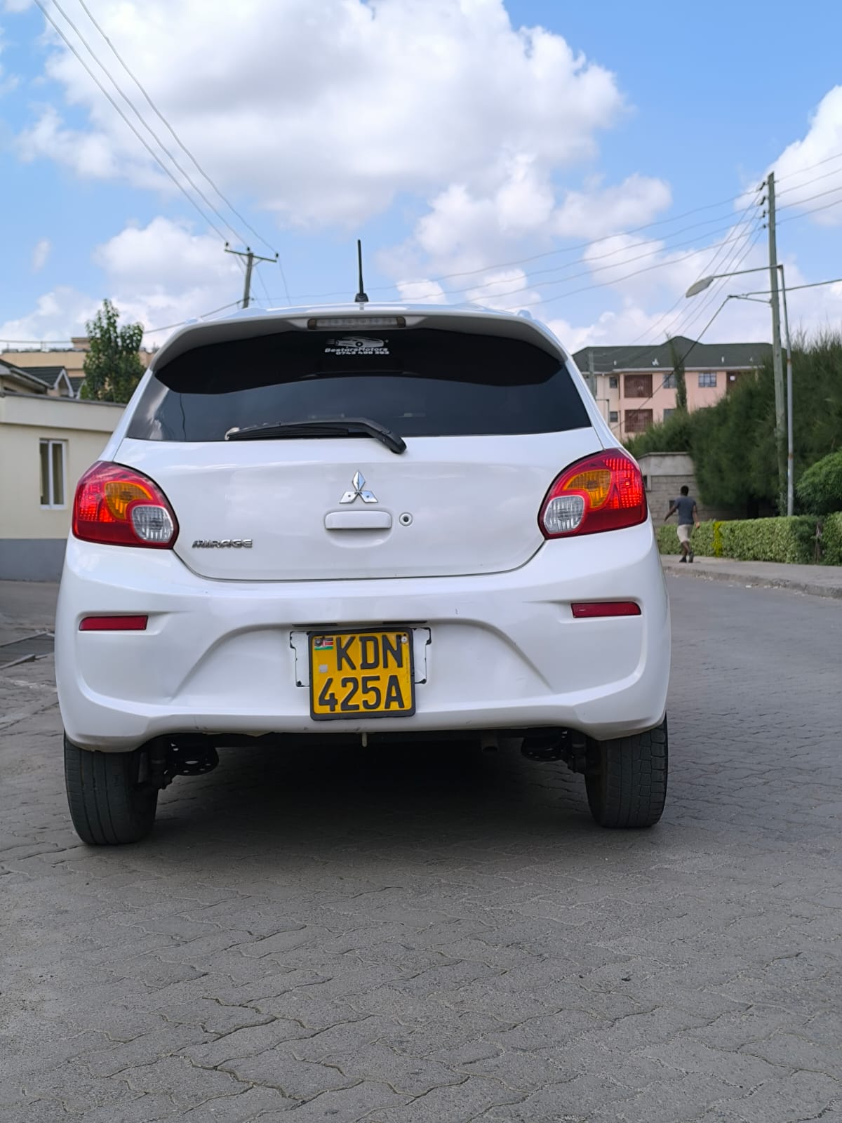 MITSUBISHI MIRAGE
