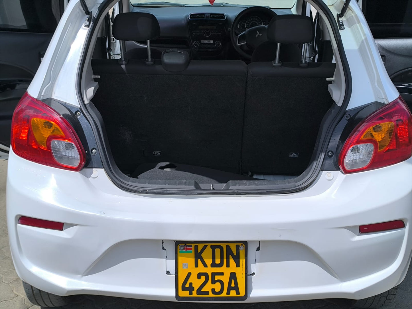 MITSUBISHI MIRAGE