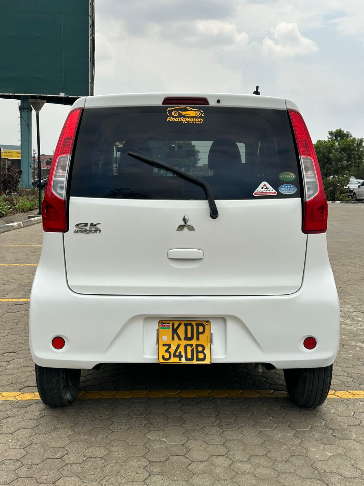 MITSUBISHI EK WAGON