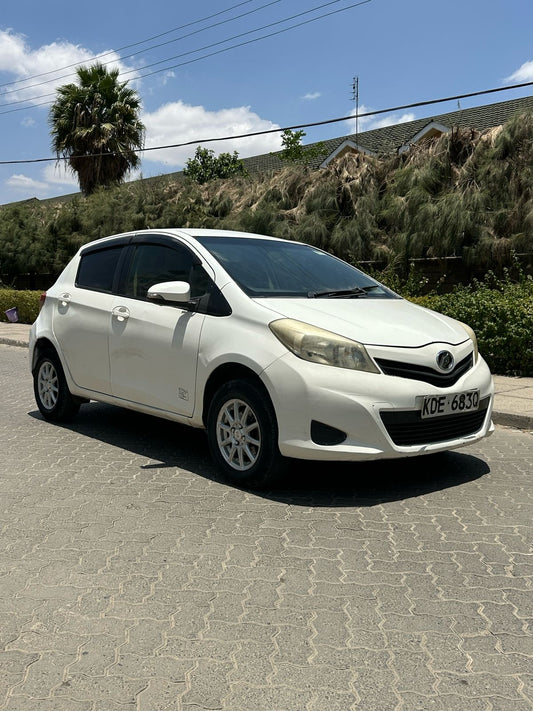 TOYOTA VITZ