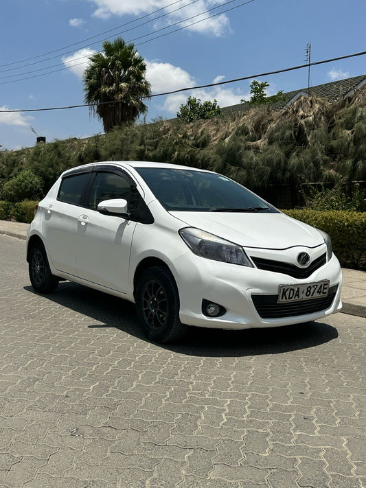 TOYOTA VITZ