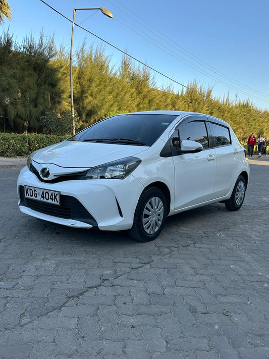 TOYOTA VITZ